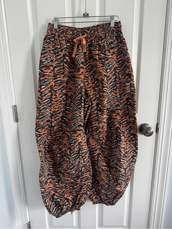 Free People Pants - Free People Tiger Print Drawstring Jogger / Parachute Pants